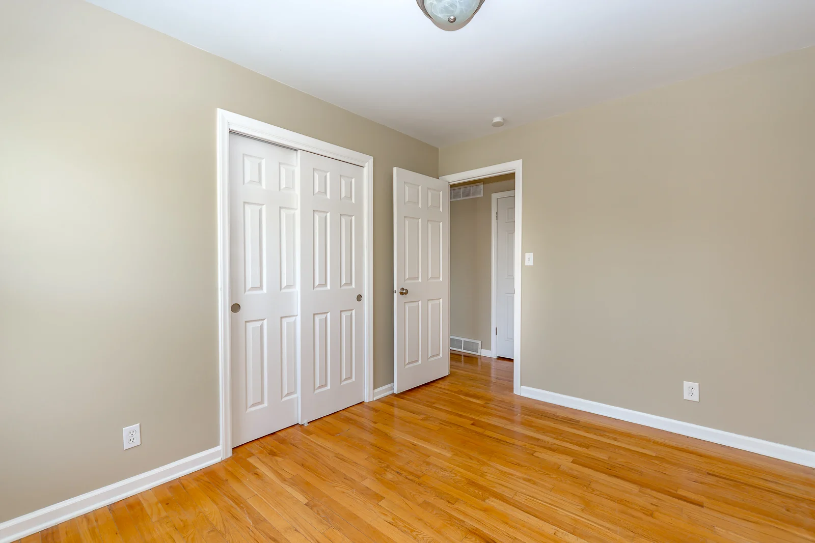13240 Herrick Ave - Web-120.jpg