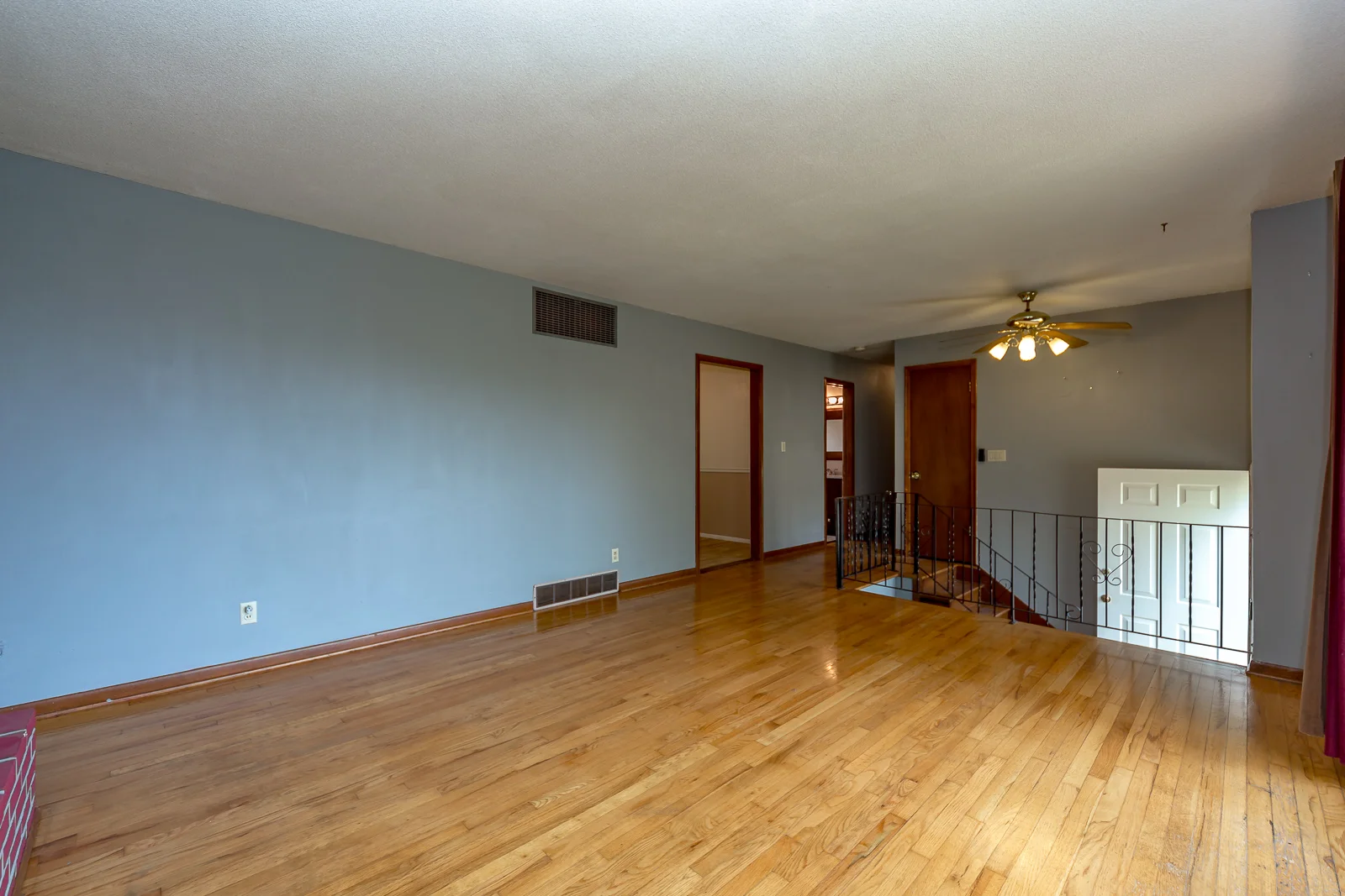 28365 W 83rd St - Web-108.jpg