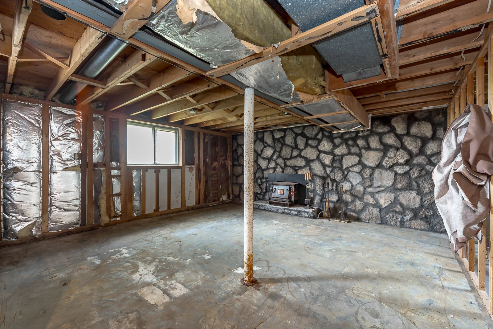 28365 W 83rd St - Web-131.jpg