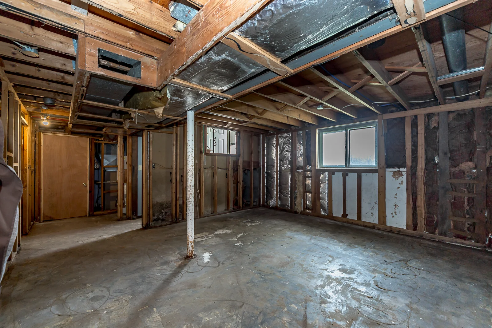 28365 W 83rd St - Web-134.jpg