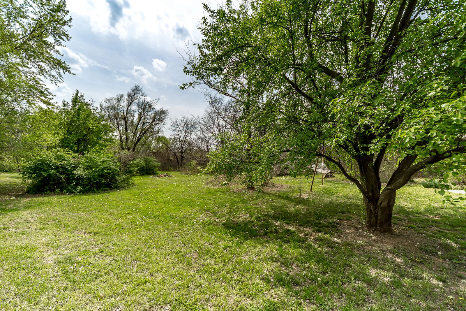 28365 W 83rd St - Web-143.jpg