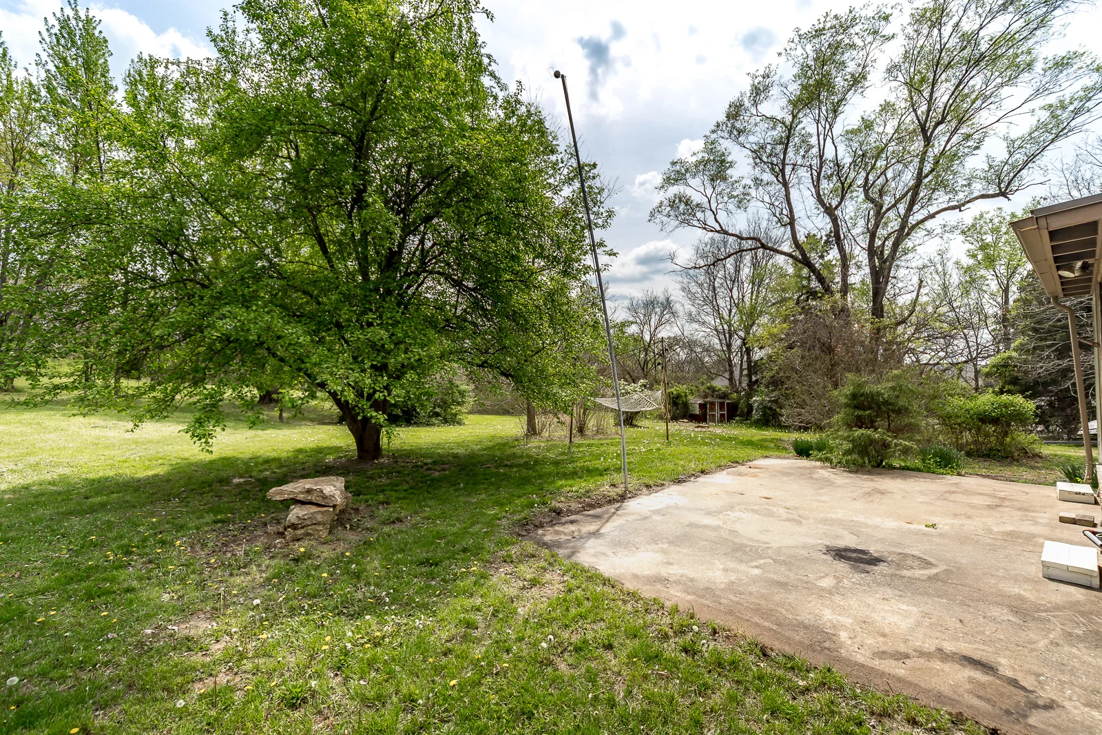 28365 W 83rd St - Web-144.jpg