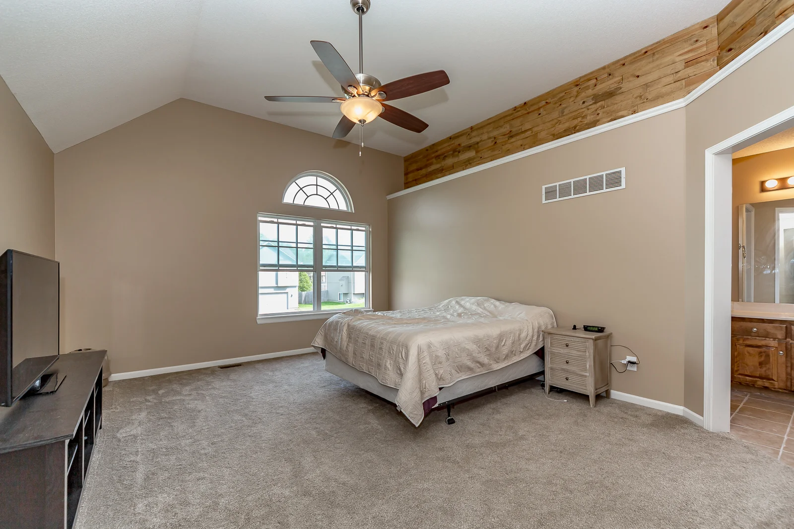 618 S Walnut - web-123.jpg