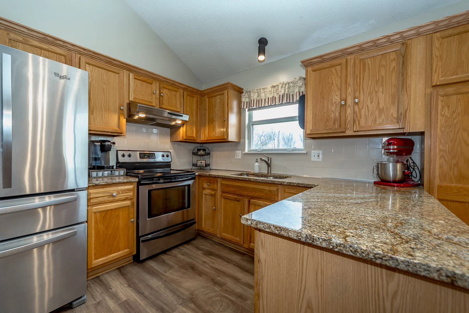 17450 Walter St - Web-115.jpg