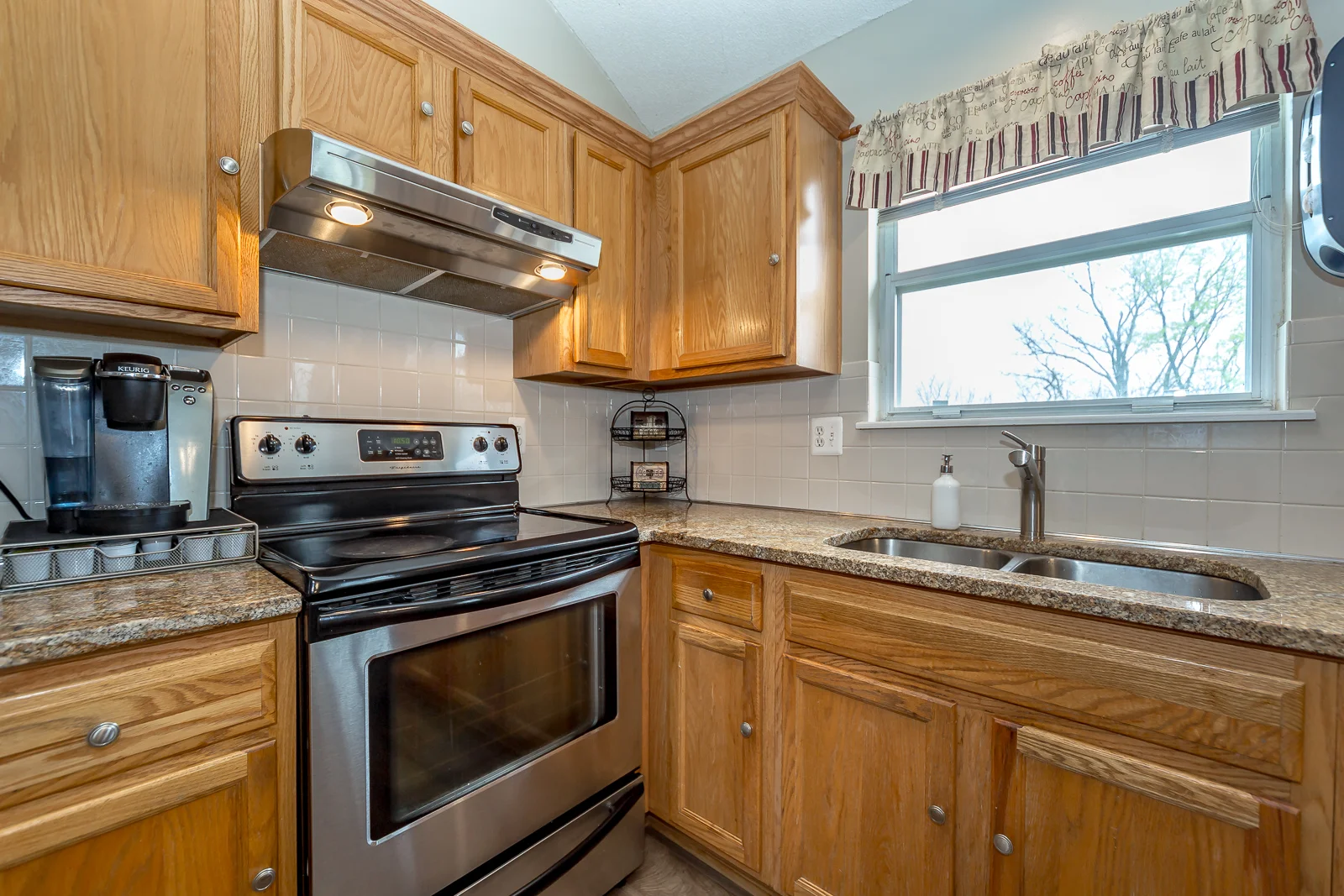 17450 Walter St - Web-117.jpg