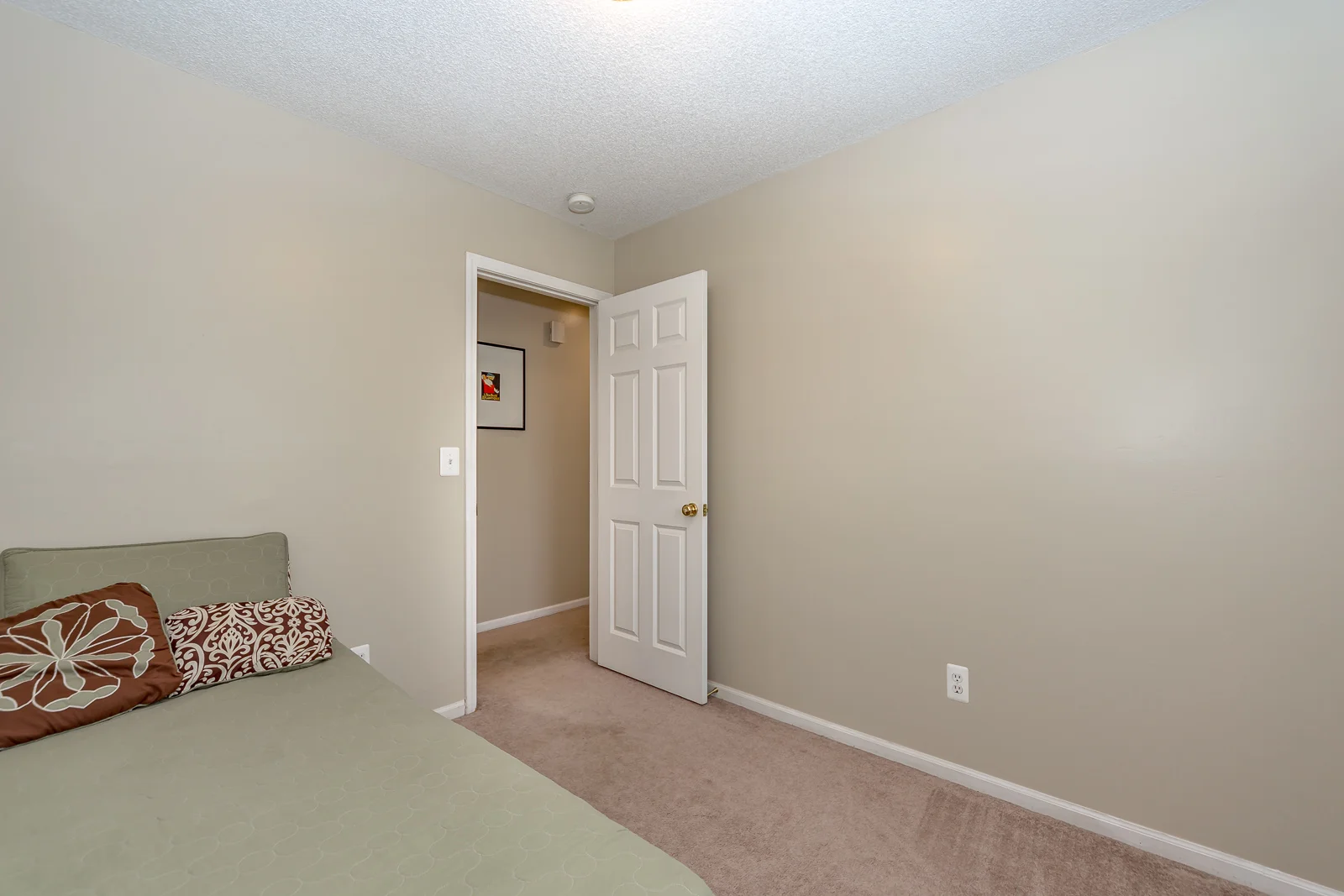 17450 Walter St - Web-124.jpg