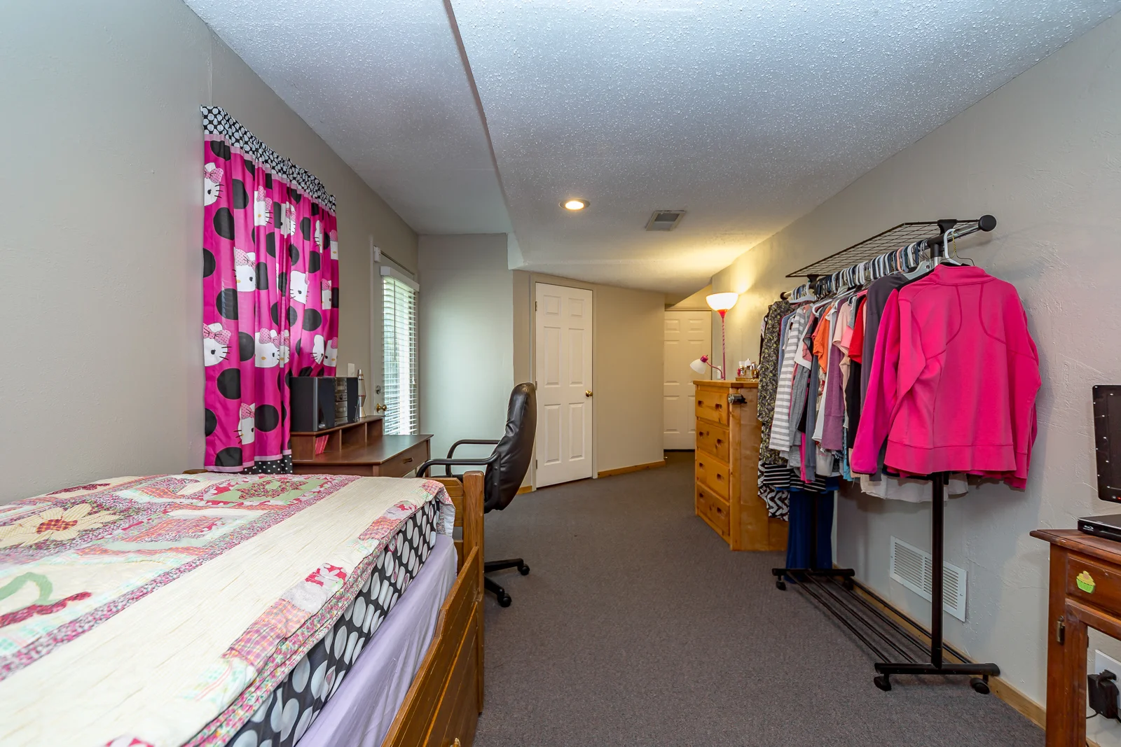 17450 Walter St - Web-131.jpg