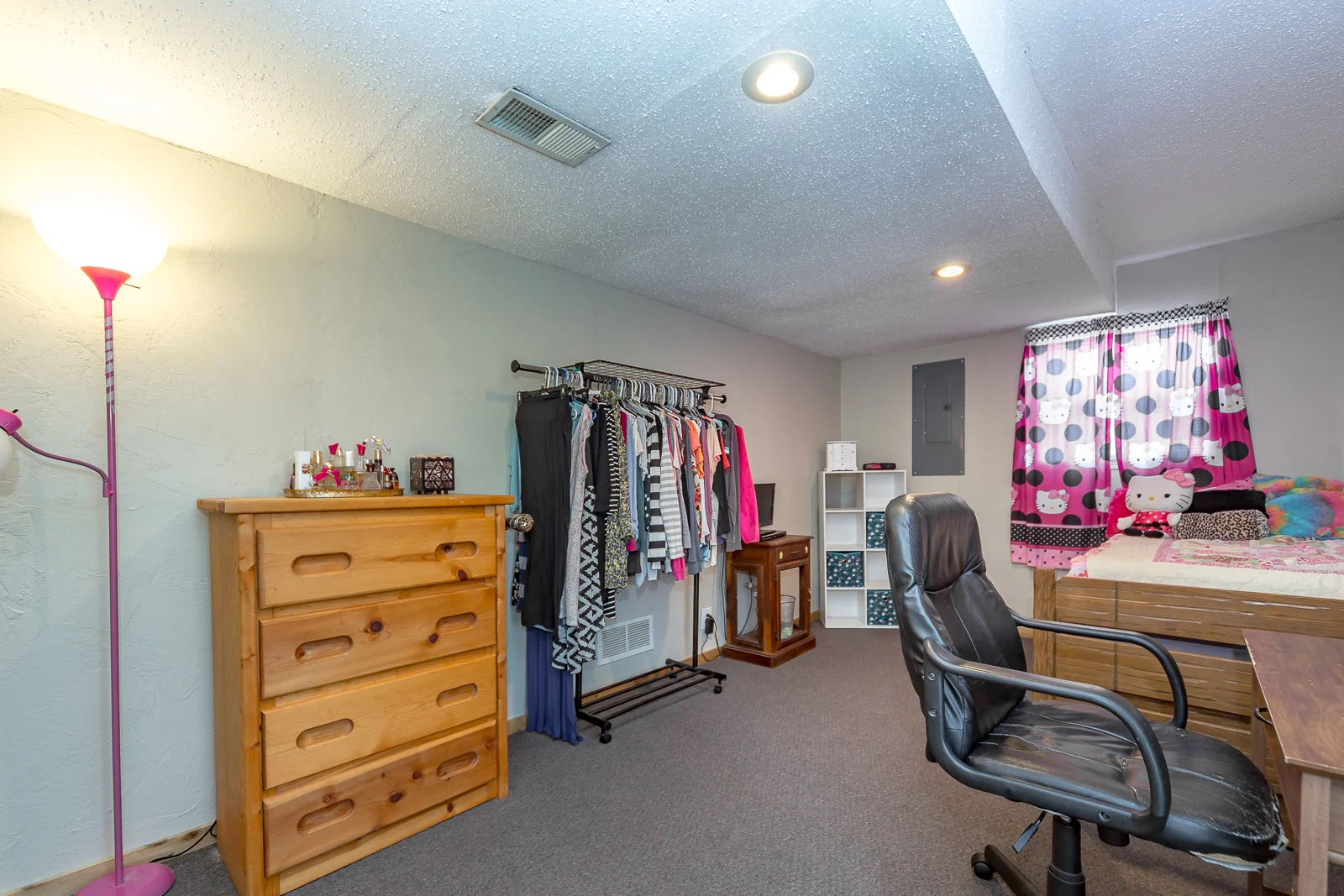 17450 Walter St - Web-132.jpg
