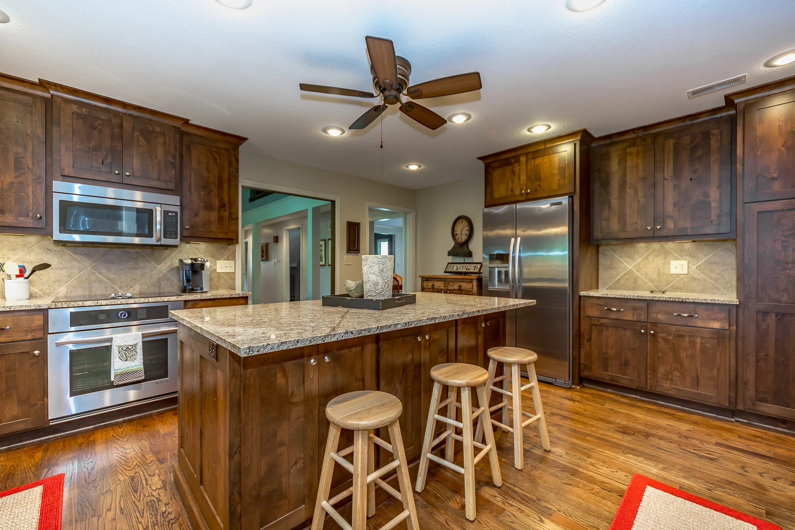 12712 Cherokee Ln - Kitchen - Web-104.jpg