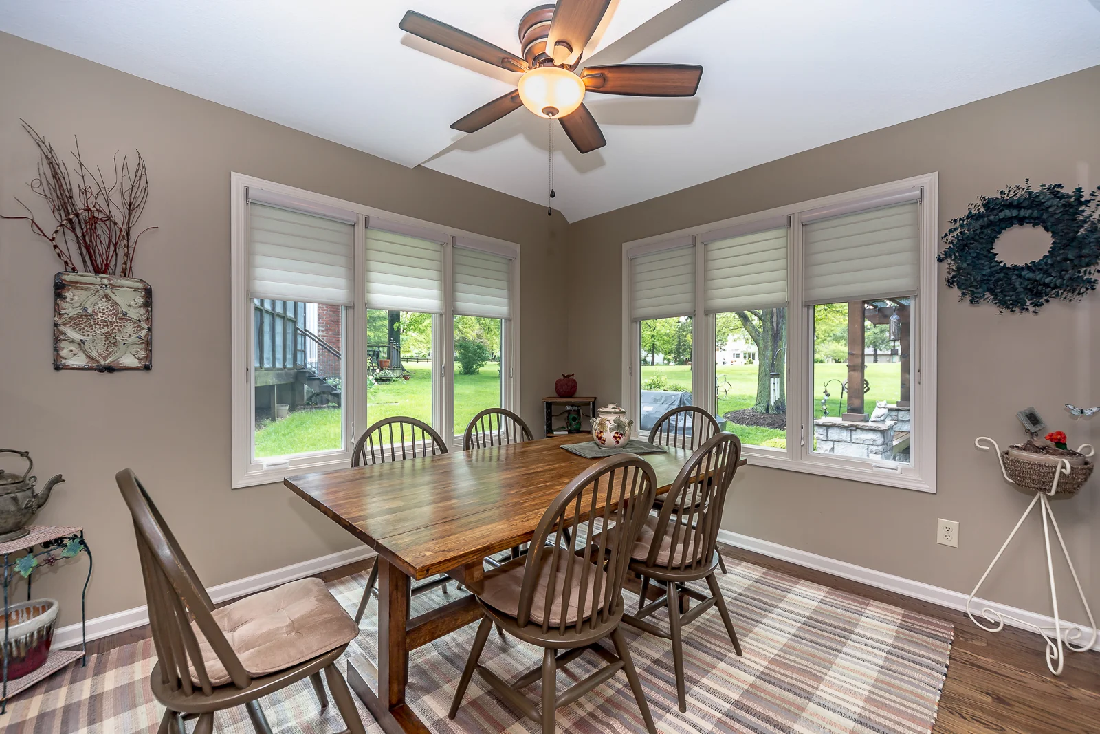 12712 Cherokee Ln - Kitchen - Web-105.jpg