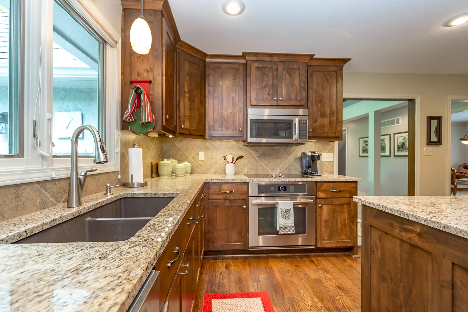 12712 Cherokee Ln - Kitchen - Web-108.jpg