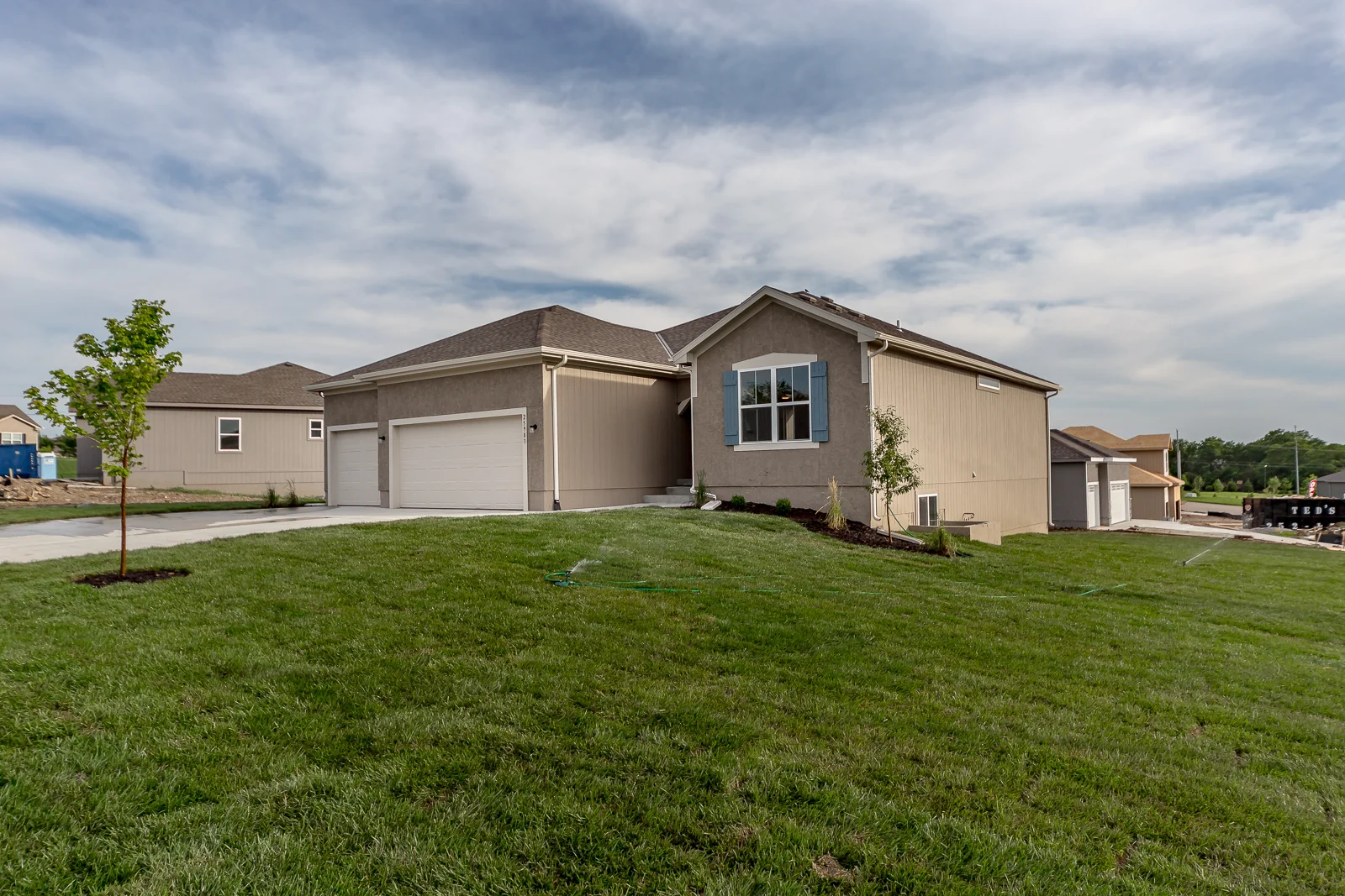 25983 W 142nd Ct - Web-101.jpg