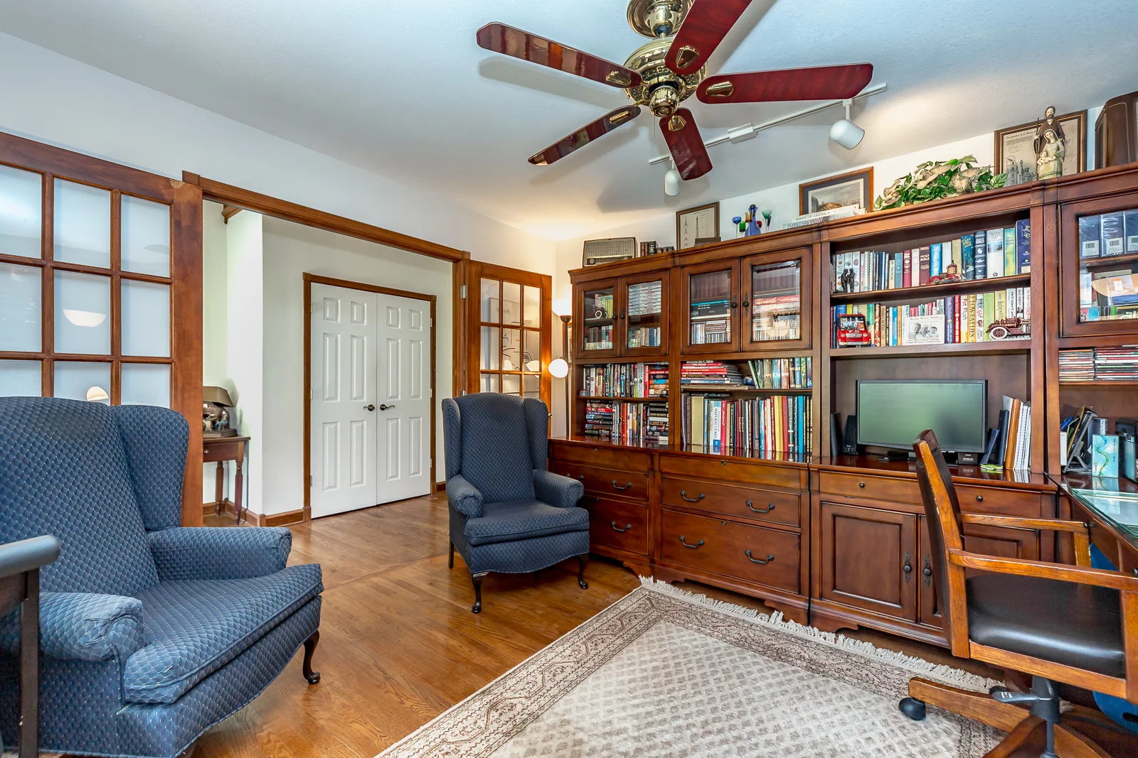 8906 Millstone Dr - Web-107.jpg