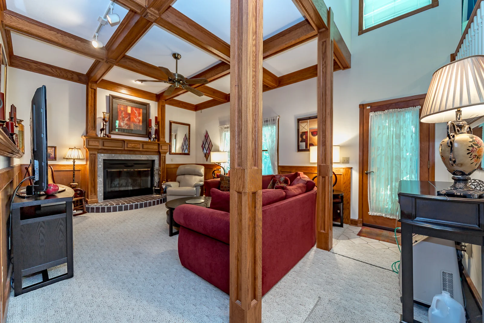 8906 Millstone Dr - Web-116.jpg