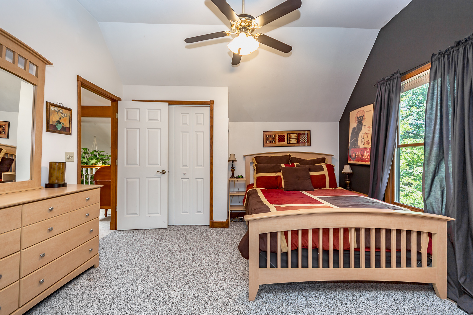 8906 Millstone Dr - Web-136.jpg