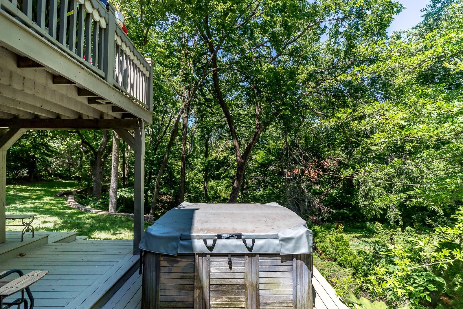 8906 Millstone Dr - Web-138.jpg
