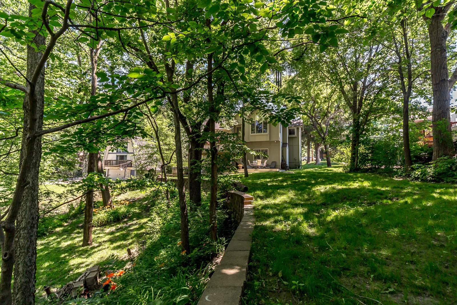 8906 Millstone Dr - Web-141.jpg