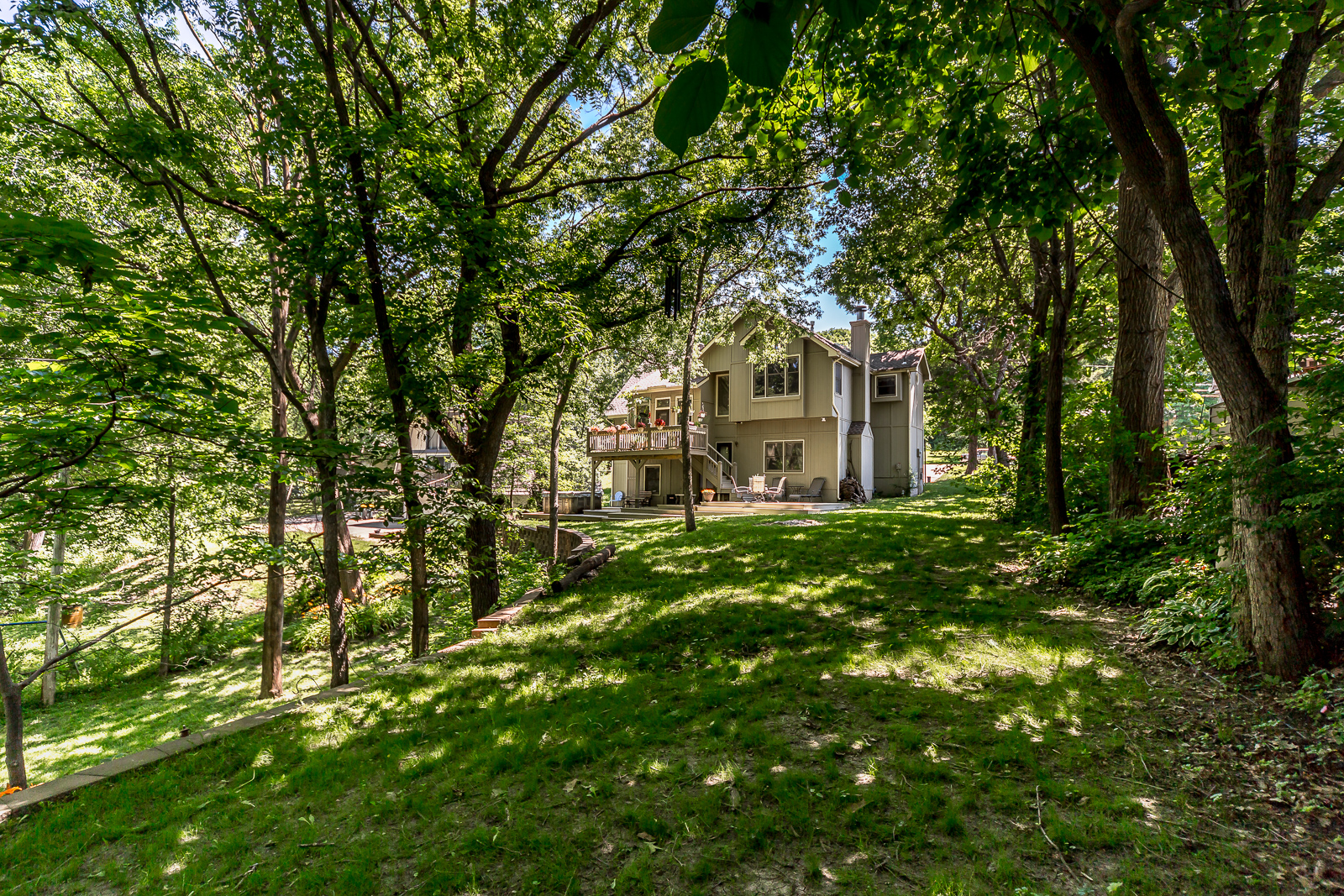 8906 Millstone Dr - Web-143.jpg