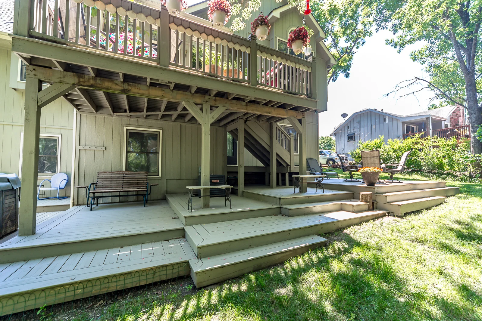 8906 Millstone Dr - Web-145.jpg