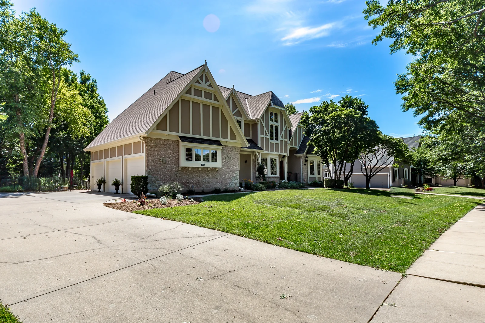 13017 Pawnee Ln - Web-103.jpg