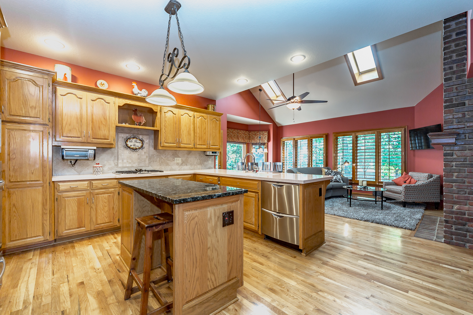 13017 Pawnee Ln - Web-117.jpg