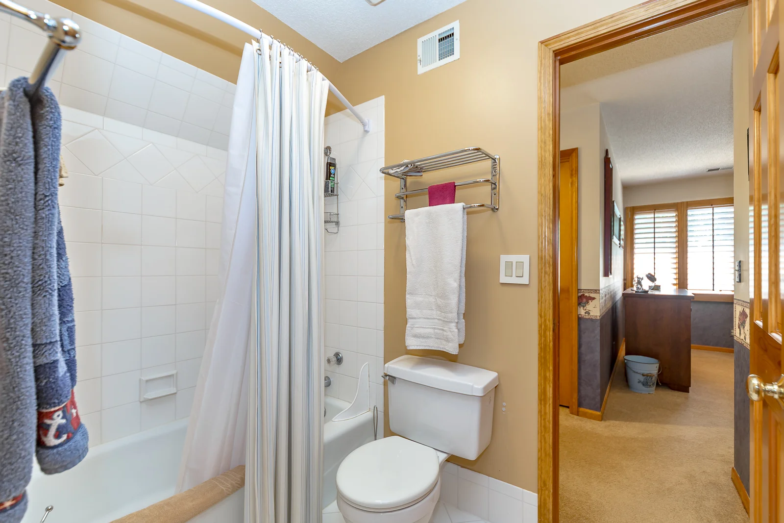 13017 Pawnee Ln - Web-143.jpg