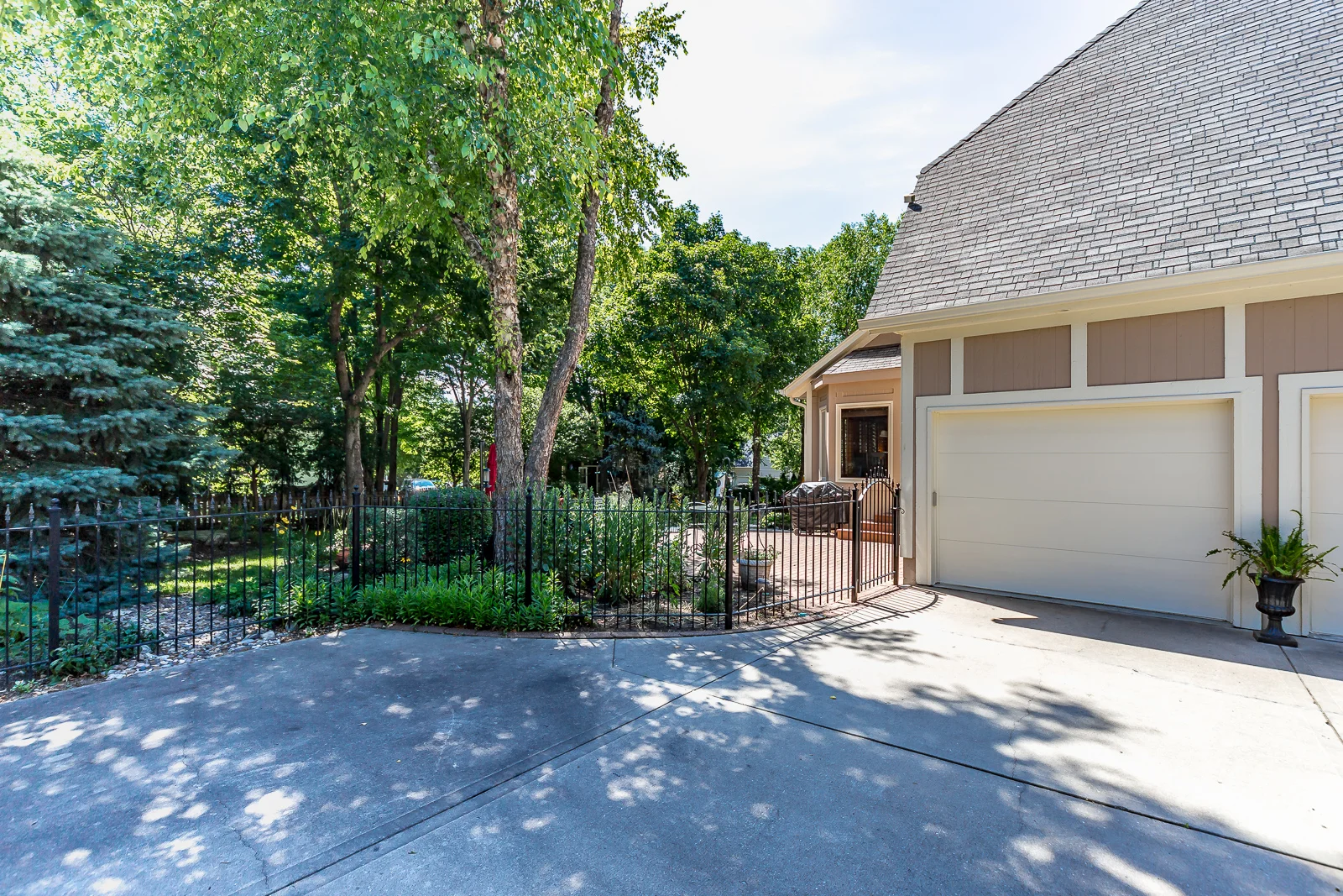 13017 Pawnee Ln - Web-166.jpg