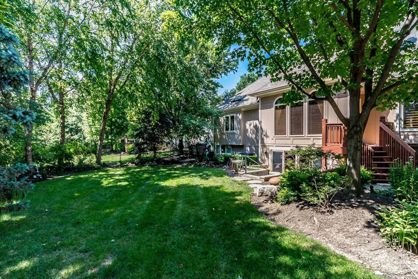 13017 Pawnee Ln - Web-172.jpg
