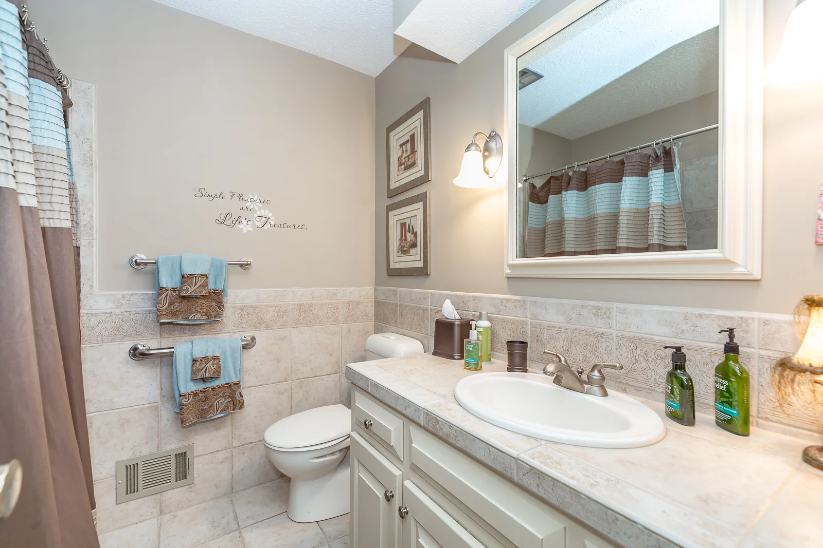 12317 Pawnee Ct - Web-125.jpg