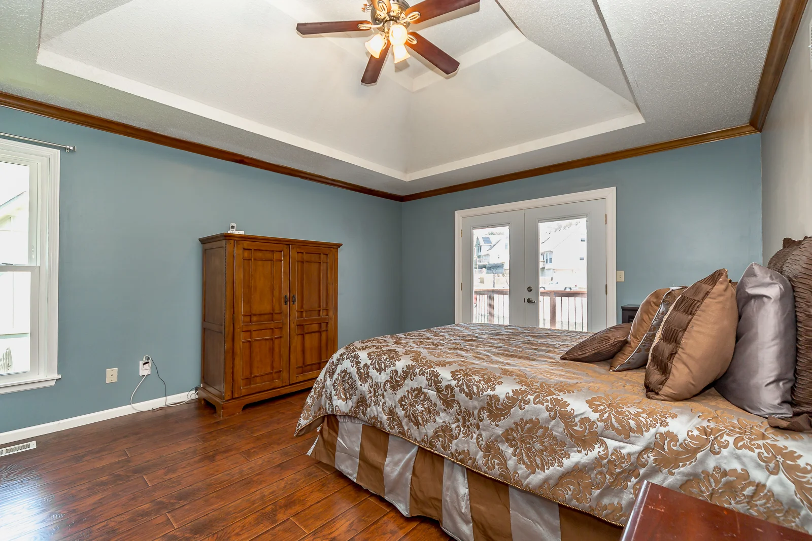 2814 N 102nd St - Web-120.jpg