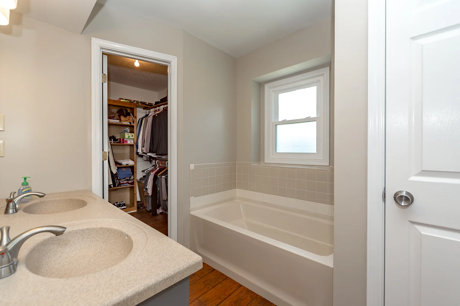 2814 N 102nd St - Web-123.jpg