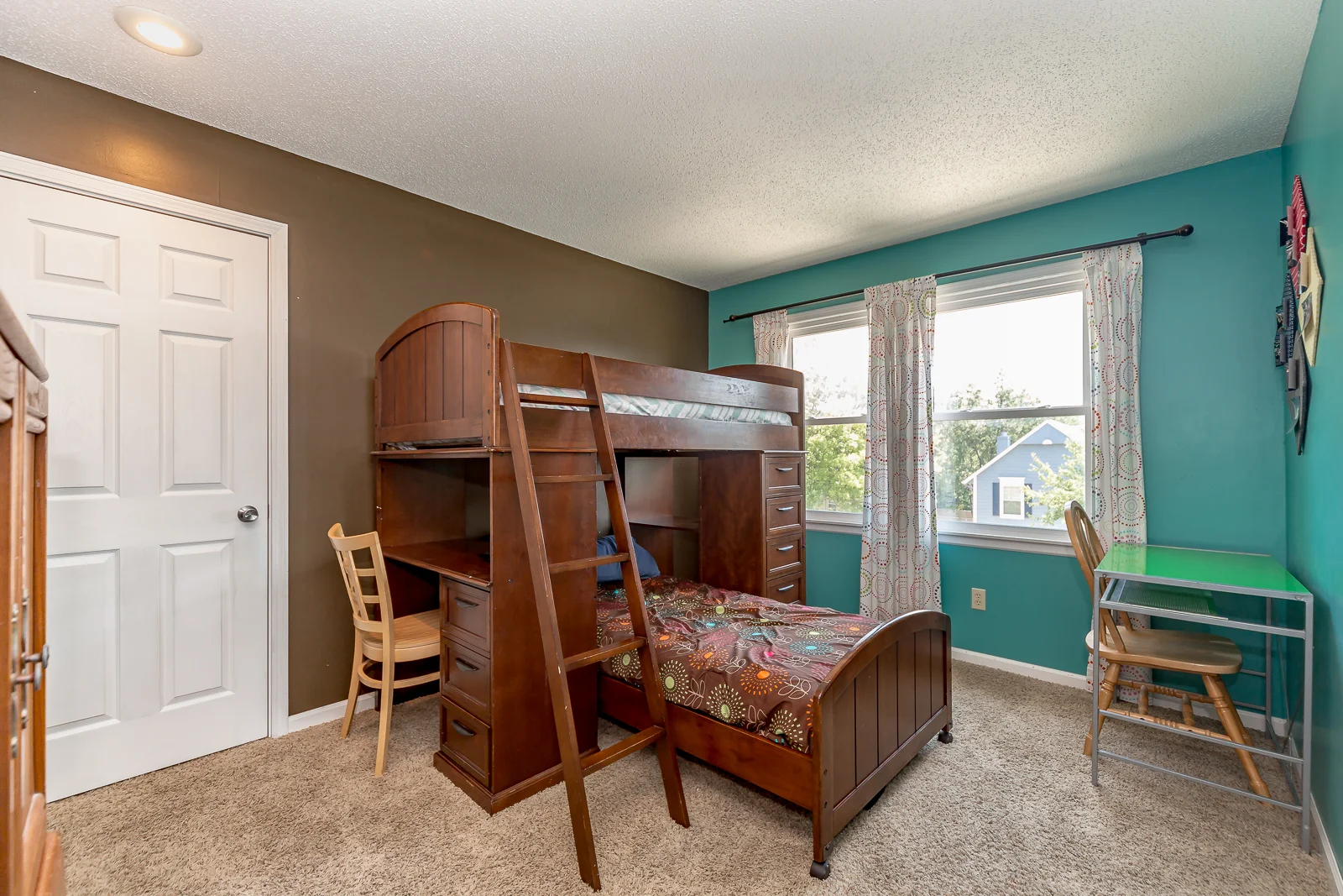 2814 N 102nd St - Web-127.jpg