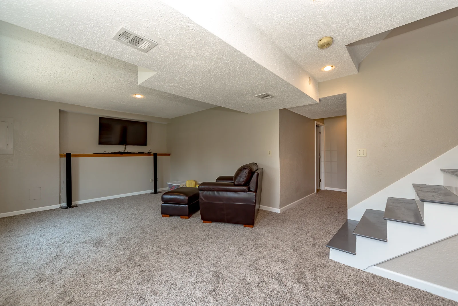 2814 N 102nd St - Web-129.jpg