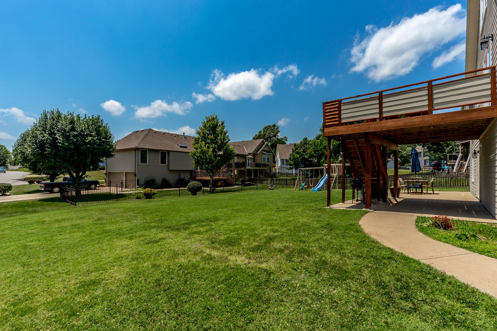 2814 N 102nd St - Web-145.jpg