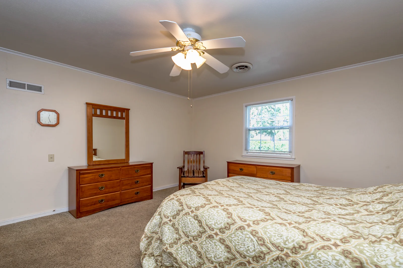 2312 W 51st Terr - Web-124.jpg