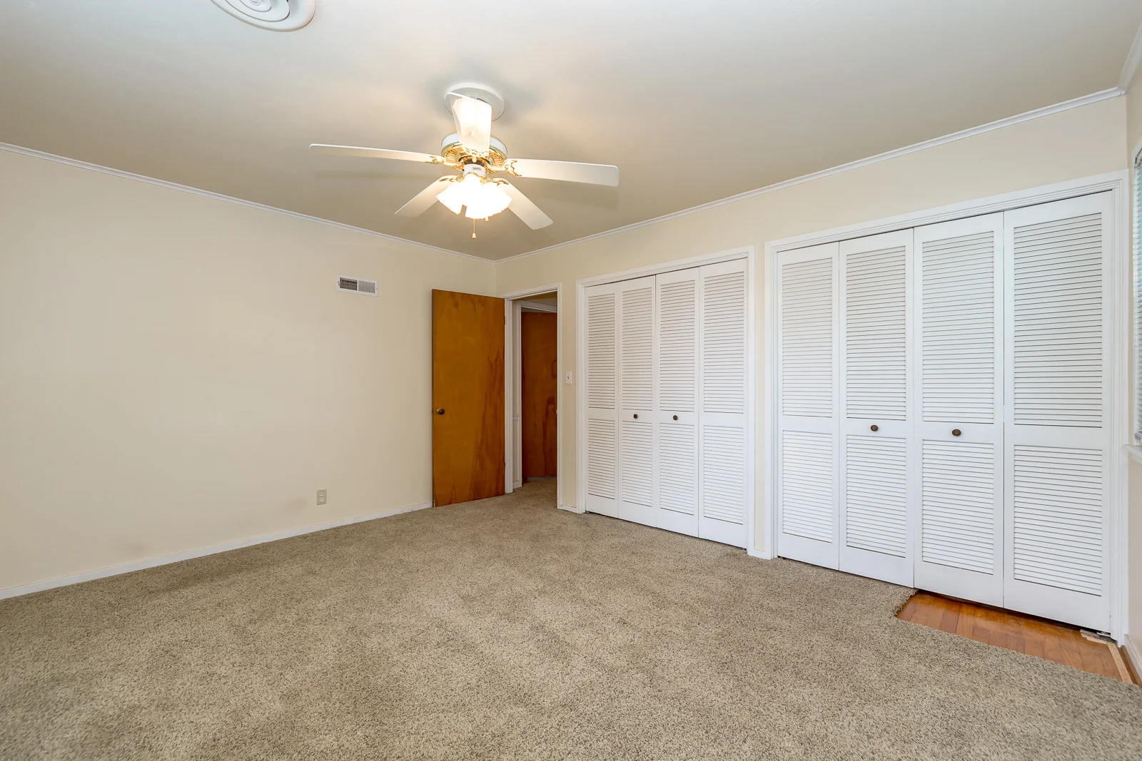2312 W 51st Terr - Web-130.jpg