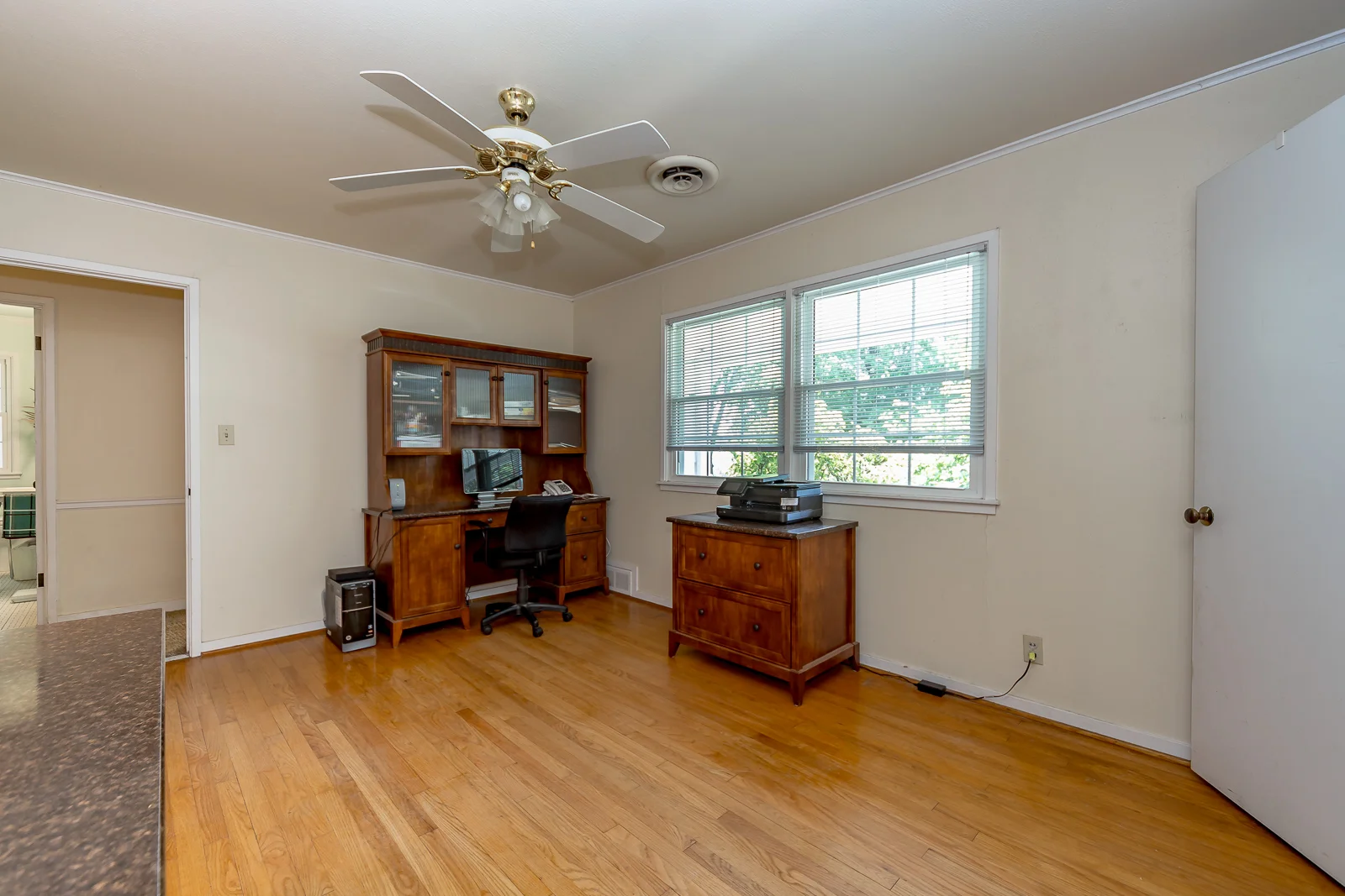 2312 W 51st Terr - Web-132.jpg