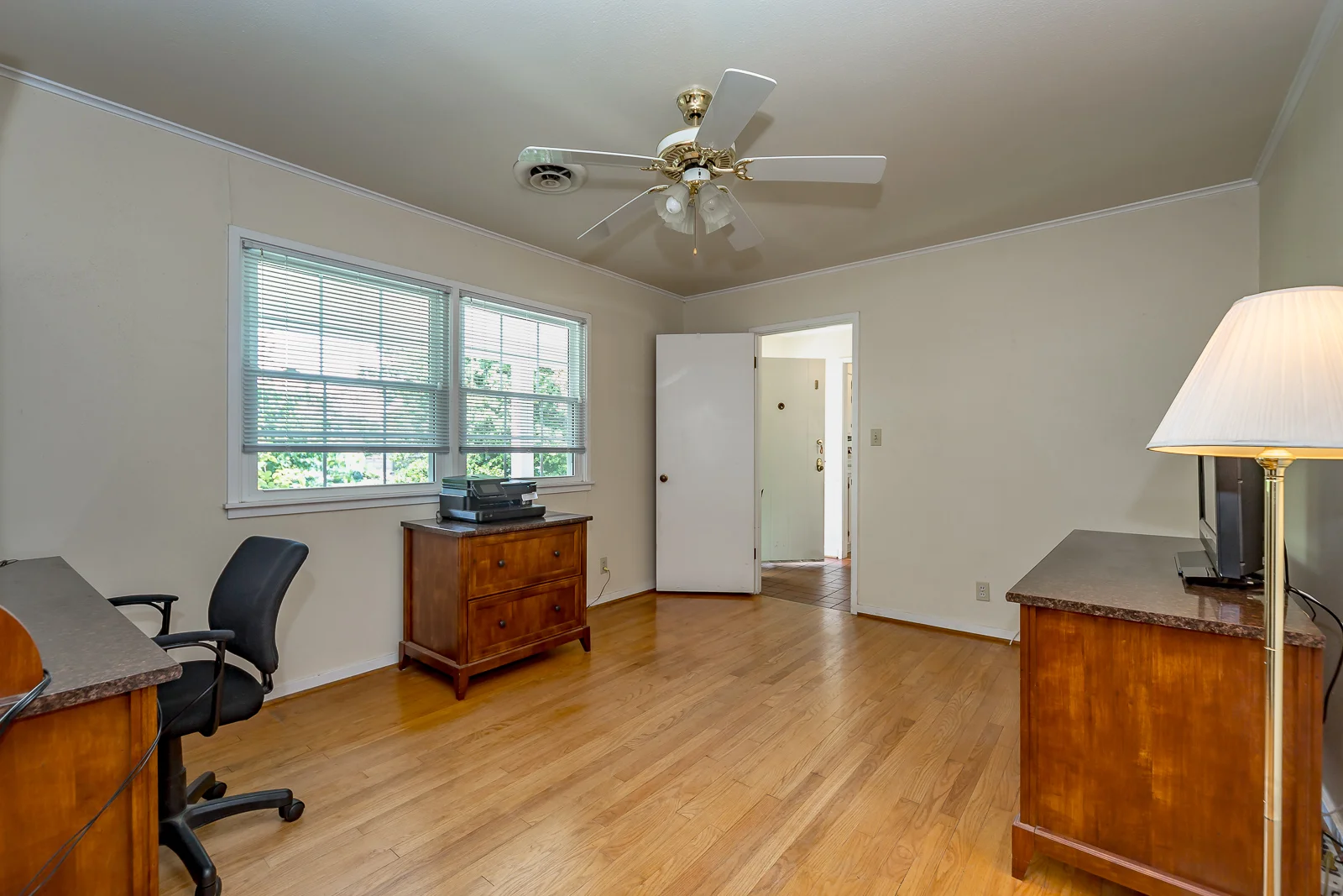 2312 W 51st Terr - Web-133.jpg