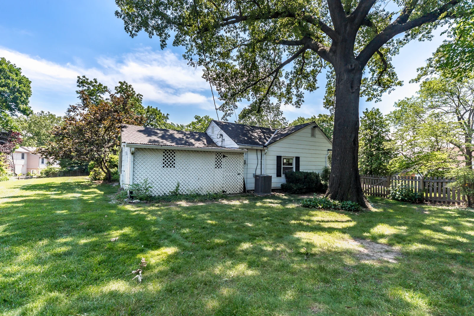 2312 W 51st Terr - Web-135.jpg