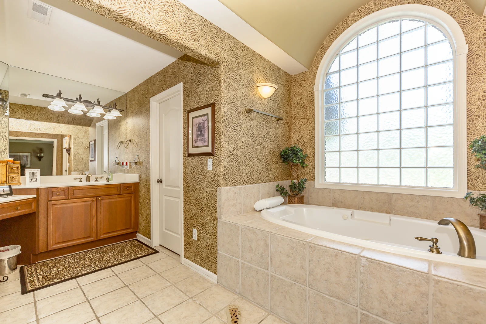26205 W 110th Terr - Web-143.jpg