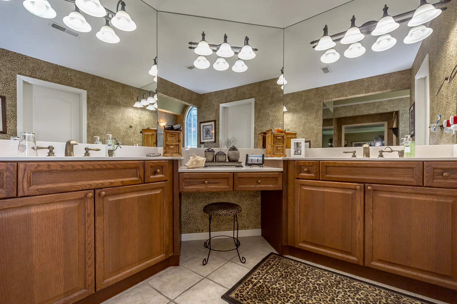 26205 W 110th Terr - Web-144.jpg
