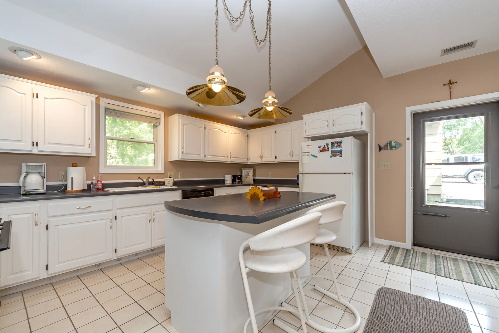72 W Sugar Valley Lane - Web-104.jpg
