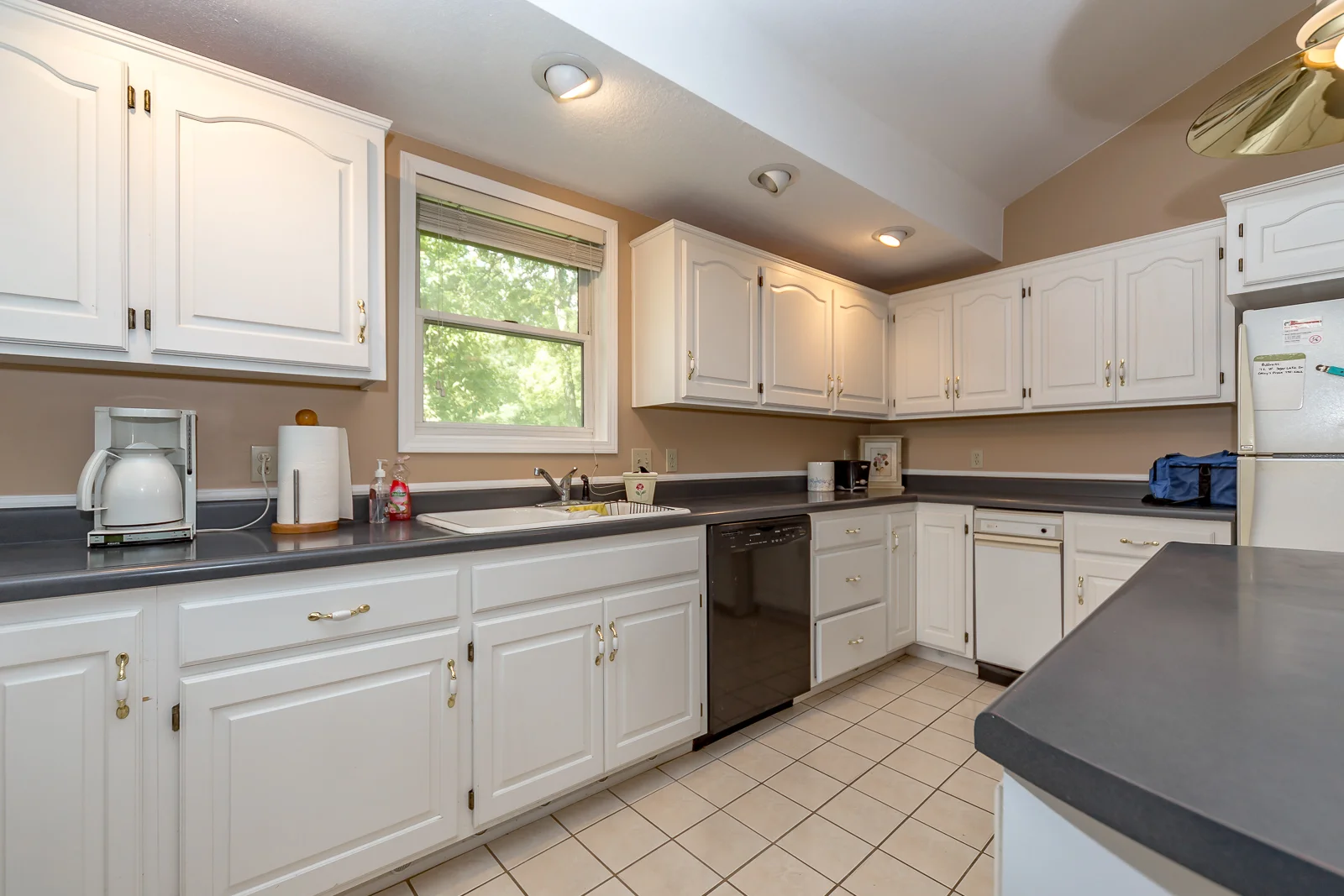 72 W Sugar Valley Lane - Web-108.jpg