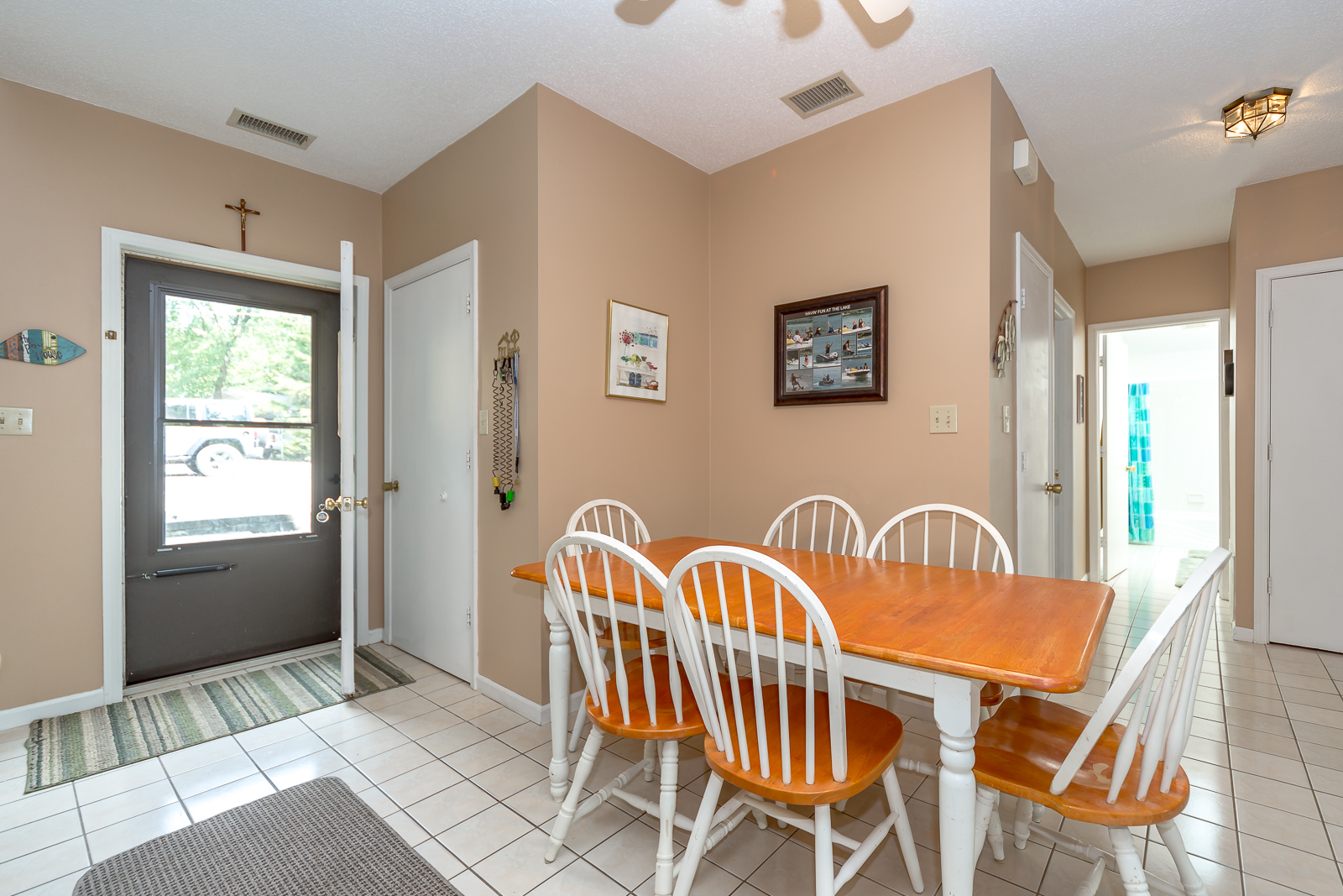 72 W Sugar Valley Lane - Web-110.jpg