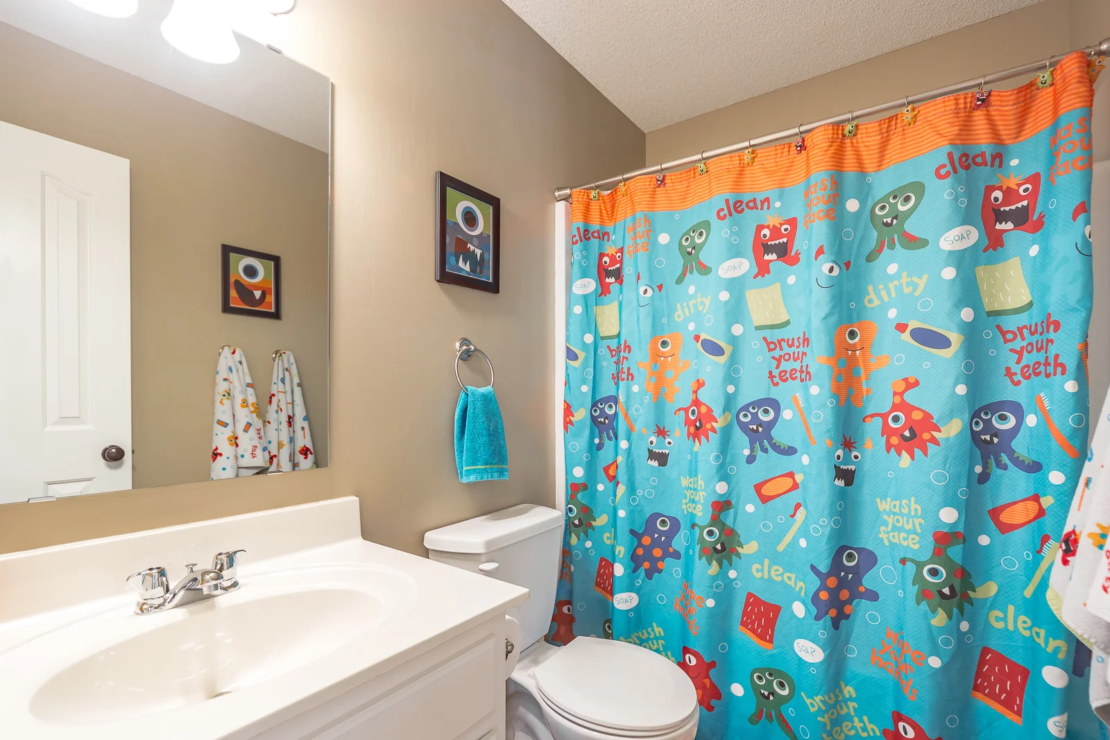 606 N Poplar St - Web-123.jpg