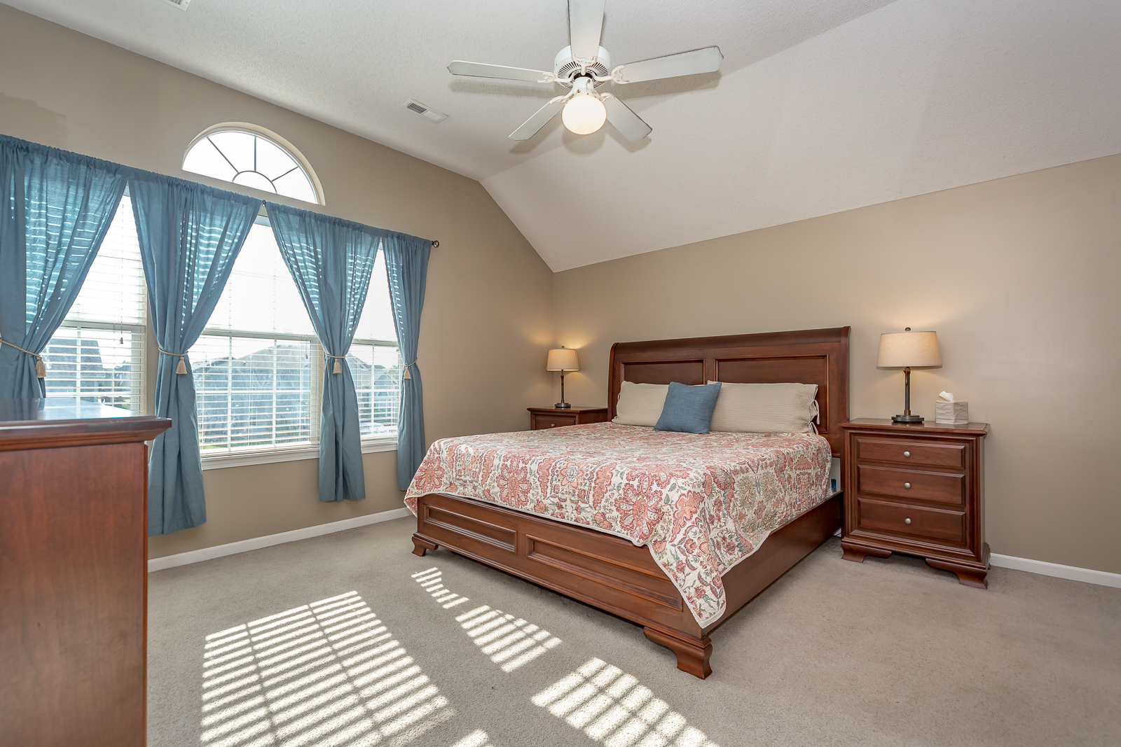 606 N Poplar St - Web-128.jpg