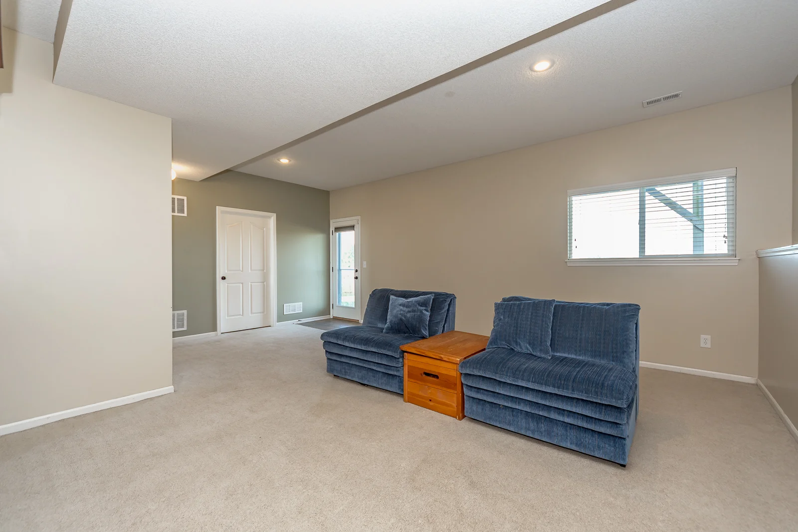 606 N Poplar St - Web-140.jpg