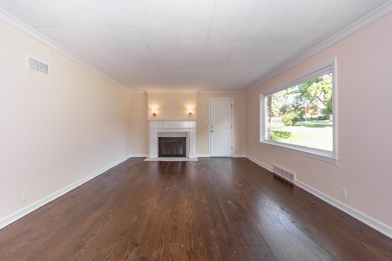 1245 E 76th St - Web-107.jpg