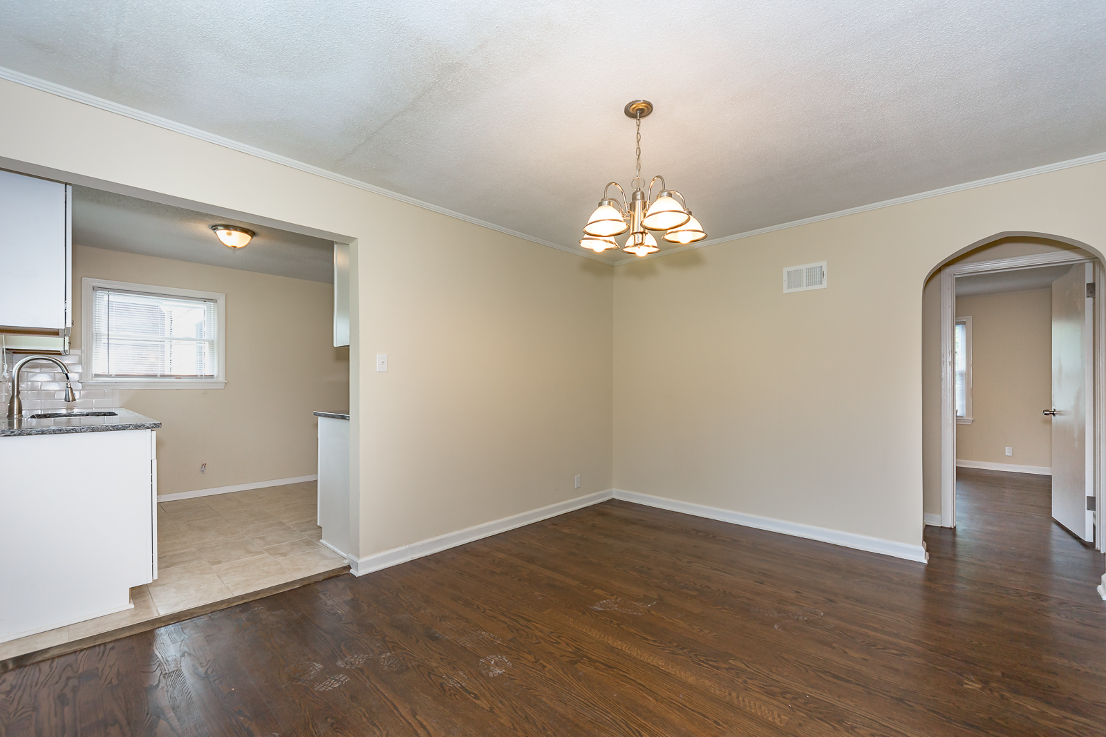 1245 E 76th St - Web-109.jpg