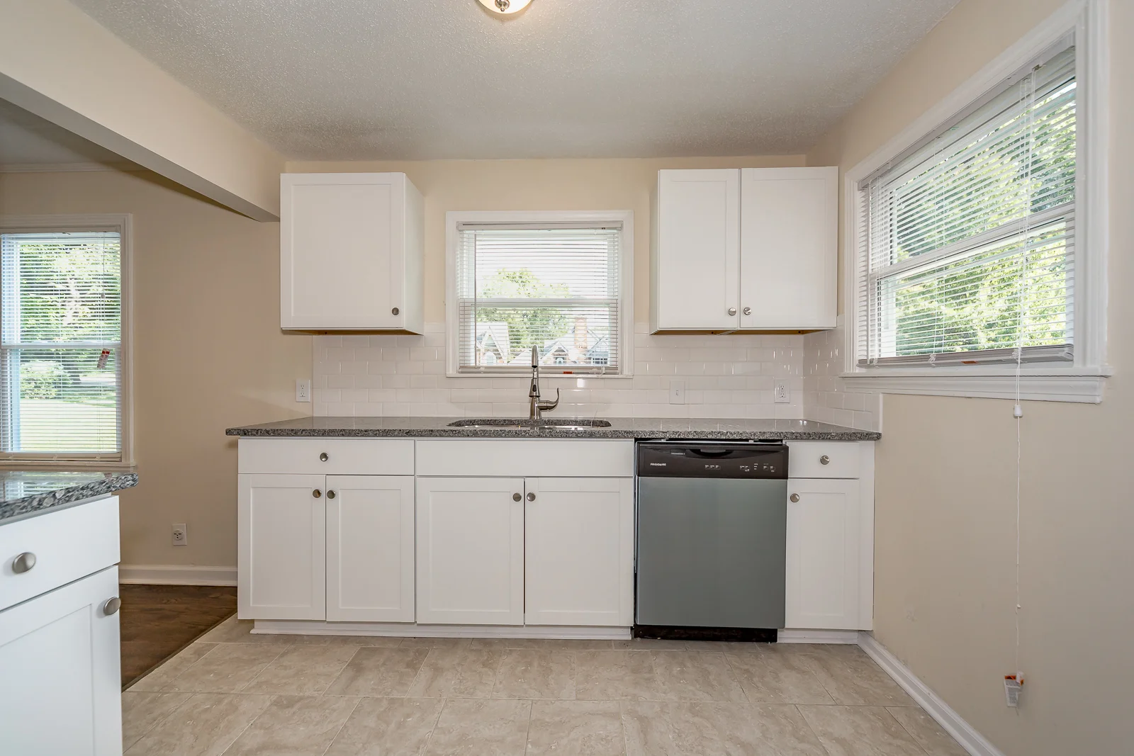 1245 E 76th St - Web-114.jpg